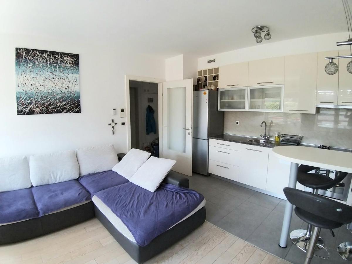 Theos Atelier Self Check In Apartment W Free Private Parking Zagreb Eksteriør bilde